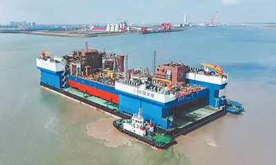 万事测速：全球最大江海移动船坞完成出海运输任务
